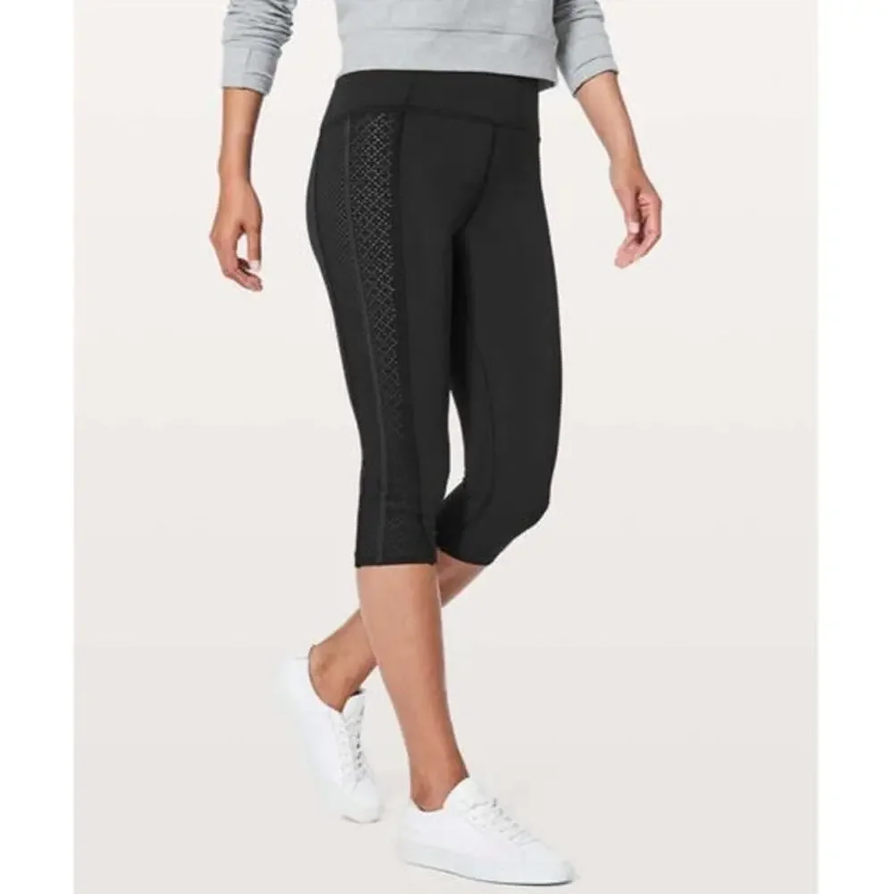 Lululemon Get Your Peek On Crop Leggings‎ Black Size 4
